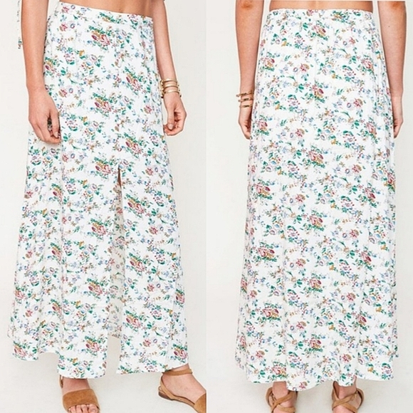 🆕🌿FLORAL MAXI SKIRT🌿 - Picture 5 of 9